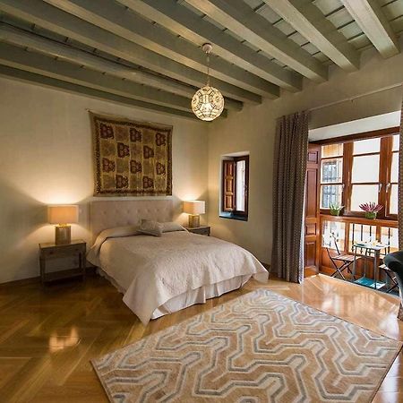 Luxe Carlos Canal Севилья Экстерьер фото
